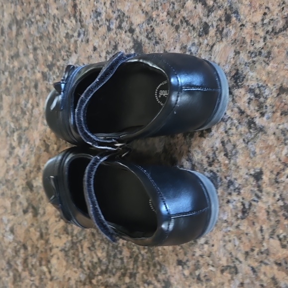 Stride Rite Black Leather Shoes - 11 - Picture 3 of 6